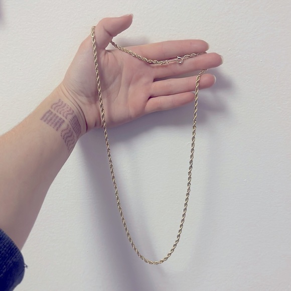 Jewelry - Fake Gold Necklace